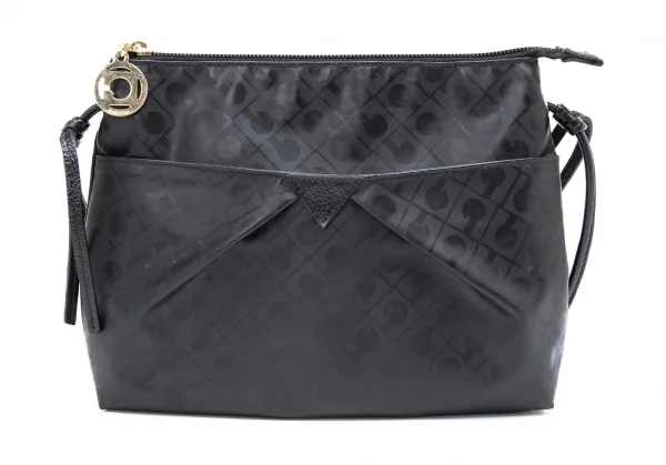 ゲラルディーニGHERARDINI ソフティモノグラムショルダーポーチ ブラック 黒F K-123676_002