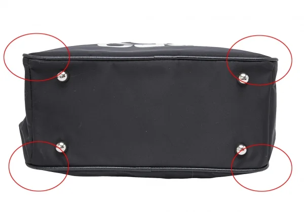 コムコム コムデギャルソンCOMME des GARCONS ロゴプリントチェーンハンドルバッグ 黒F K-123690_005