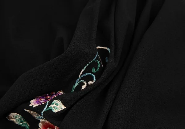 ヴィヴィアンタムVIVIENNE TAM フロントフラワー刺繍スカート 黒0 (K
