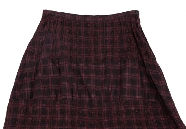 ISSEY MIYAKE HaaT Checker Switching Flower Embroidery Skirt K-124598_003