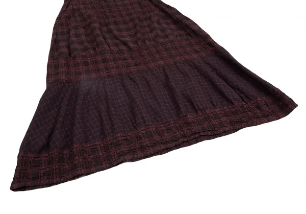 ISSEY MIYAKE HaaT Checker Switching Flower Embroidery Skirt K-124598_007