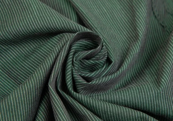 ISSEY MIYAKE HaaT Curve Switching Pinstripe Tuck Skirt K-124599_014