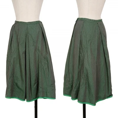 ISSEY MIYAKE HaaT Curve Switching Pinstripe Tuck Skirt