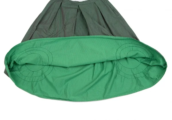 ISSEY MIYAKE HaaT Curve Switching Pinstripe Tuck Skirt K-124599_008