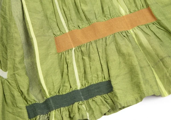 ISSEY MIYAKE HaaT Pasting Tape Gathered Design Skirt K-124600_015