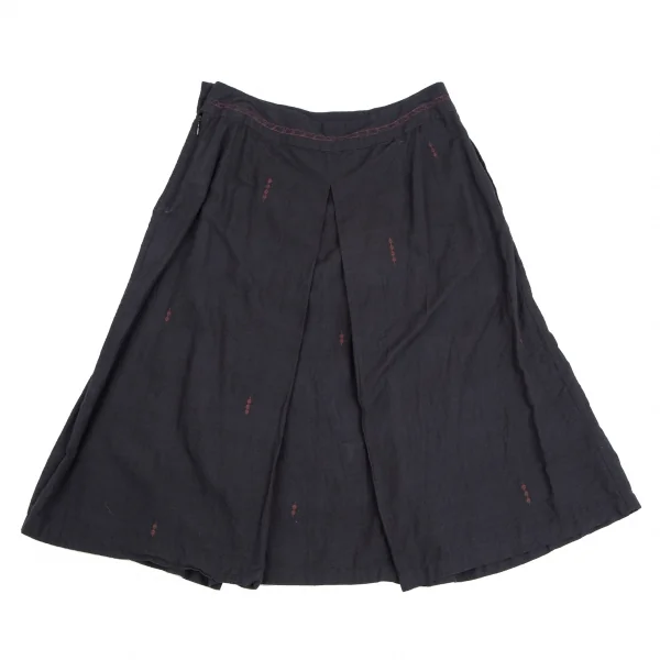 ISSEY MIYAKE HaaT Allover Embroidery Skirt K-124604_009