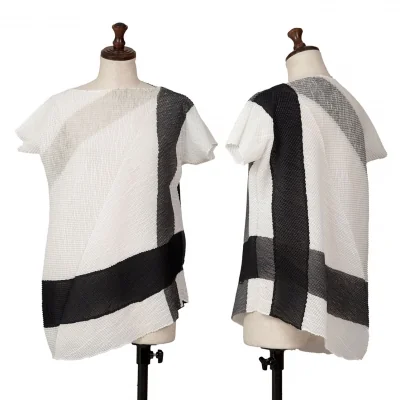 ISSEY MIYAKE Line Printed Plats Top