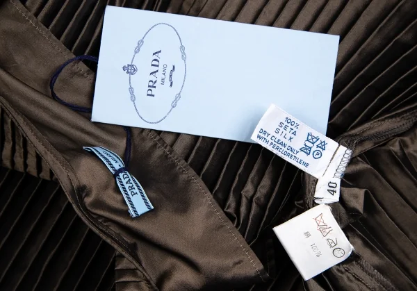 プラダPRADA シャイニーシルクプリーツブラウス 茶40 K-125166_015