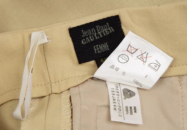 Jean Paul GAULTIER FEMME Summer Wool Tuck Shorts K-126062_017