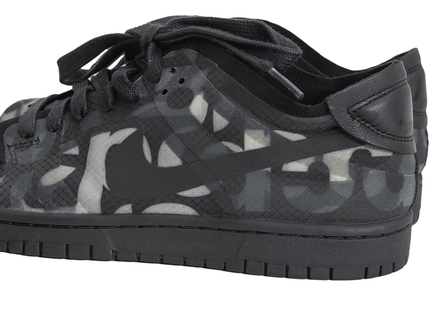 コムデギャルソン×ナイキCOMME des GARCONS×NIKE DUNK LOW CDG