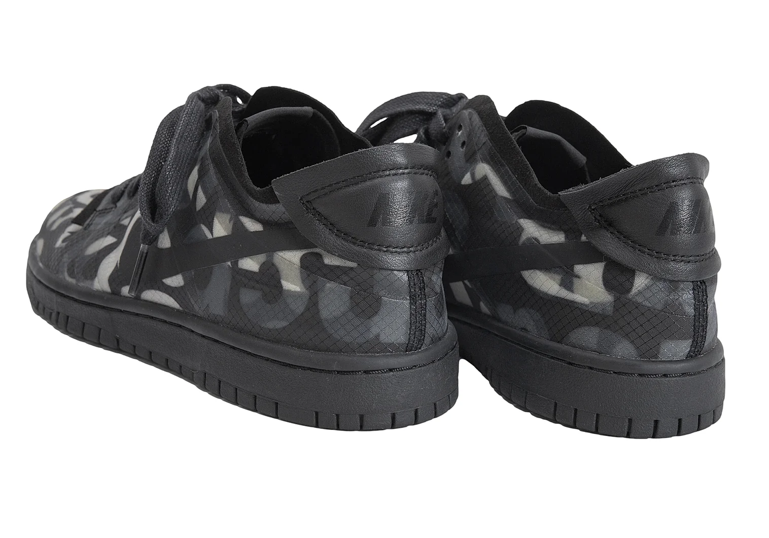 ナイキ ダンク コムデギャルソン ブラック黒 スニーカーNIKE DUNK24 コムデギャルソン×ナイキCOMME des GARCONS×NIKE DUNK LOW CDG