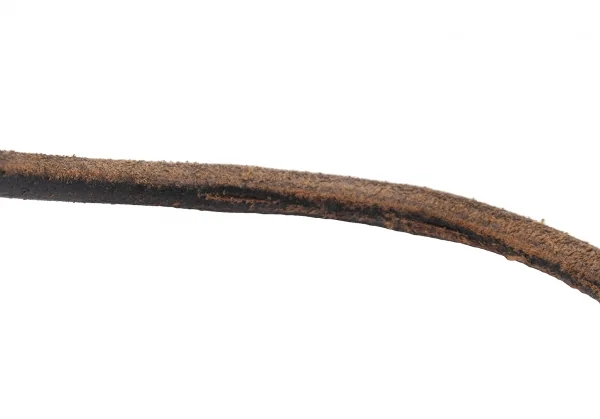 ISSEY MIYAKE Leather Hook Buckle Belt K-126480_010