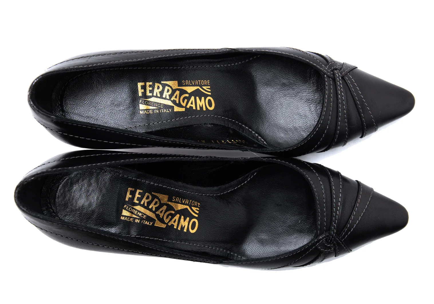 サルヴァトーレフェラガモ Salvatore Ferragamo レザーヒール