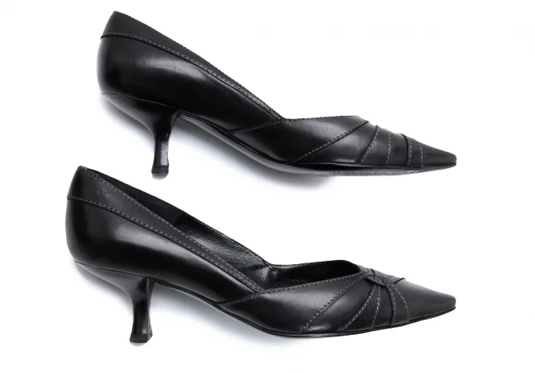 サルヴァトーレフェラガモ Salvatore Ferragamo レザーヒール
