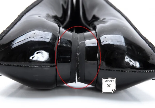 サルヴァトーレフェラガモ Salvatore Ferragamo リボントゥエナメルパンプス 黒5.5(23位) K-126750_010