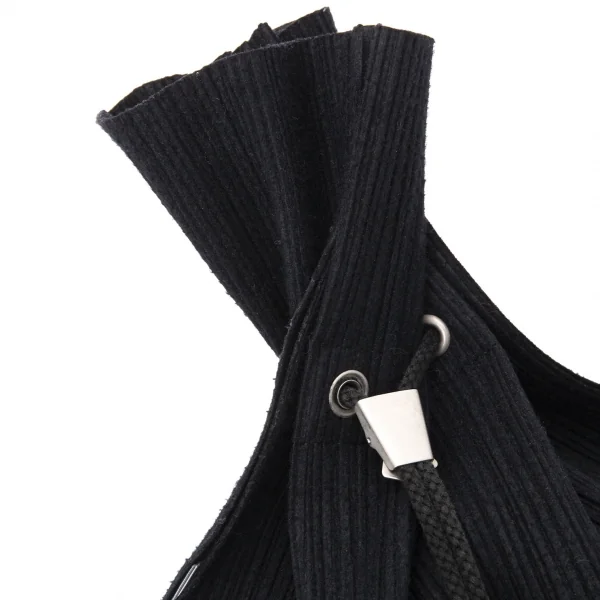 イッセイミヤケISSEY MIYAKE 起毛プリーツナップサック 黒 (K-126885)