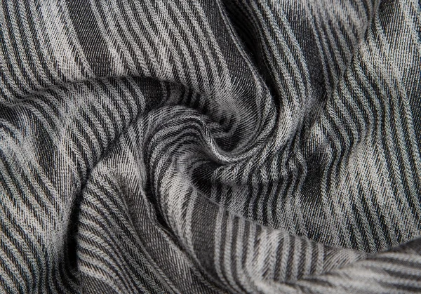 イッセイミヤケISSEY MIYAKE コットンレーヨンまだらストライプ