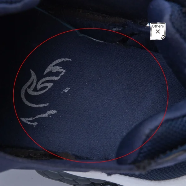 リーボックReebok  インスタポンプフューリー ネイビー25.5 K-127237_011