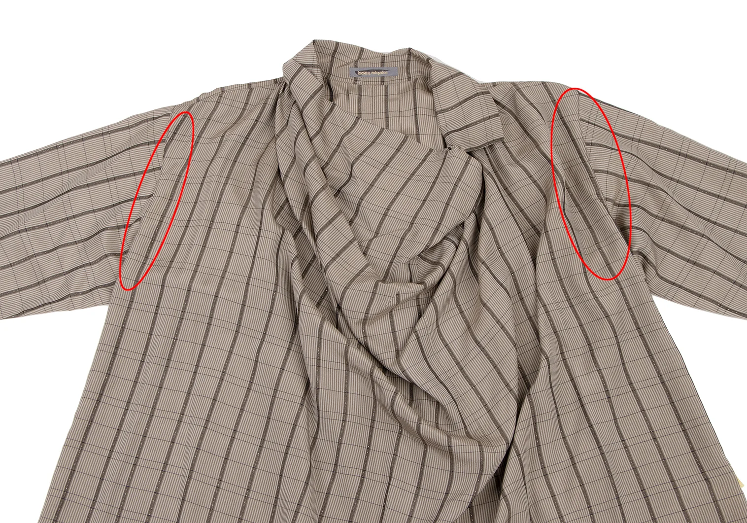 イッセイミヤケISSEY MIYAKE シルクキュプラドレープ変形チェックシャツ ベージュM 【レディース】 イッセイミヤケISSEY MIYAKEシルクキュプラドレープ変形チェック