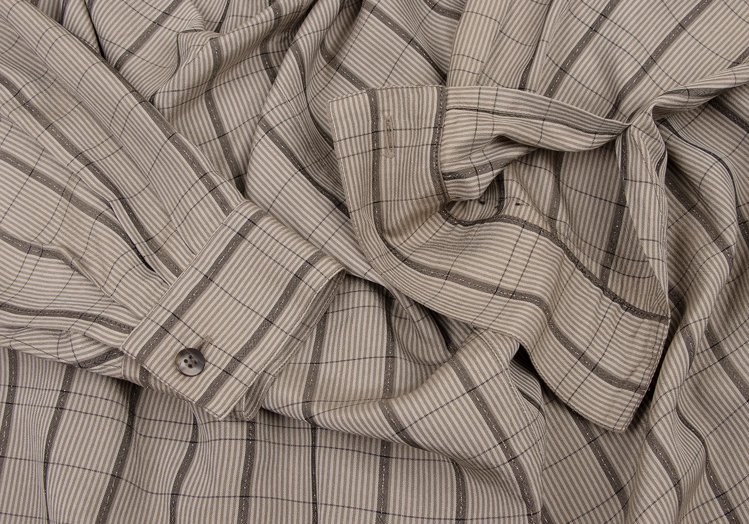 イッセイミヤケISSEY MIYAKE シルクキュプラドレープ変形チェックシャツ ベージュM 【レディース】 イッセイミヤケISSEY MIYAKEシルクキュプラドレープ変形チェック