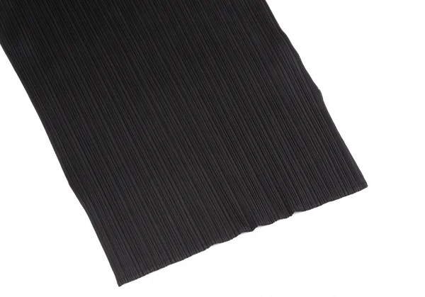 PLEATS PLEASE Turtle Neck Sleeveless Shirt K-128019_007