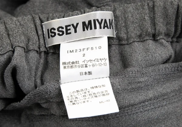 ISSEY MIYAKE Poly Gather Pants K-128152_011