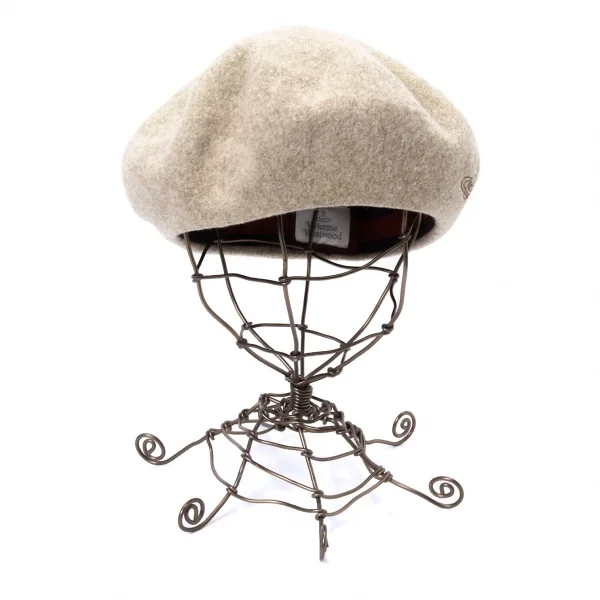 ヴィヴィアンウエストウッドVivienne Westwood ウールオーブエンブロイ