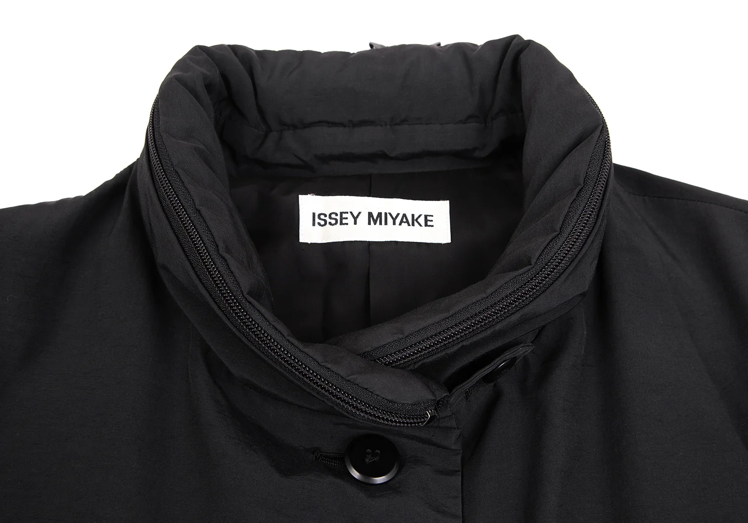 ISSEY MIYAKE イッセイミヤケ ニットジャケット コットン M 墨黒 イッセイミヤケISSEY MIYAKEナイロンコットンジップフード収納