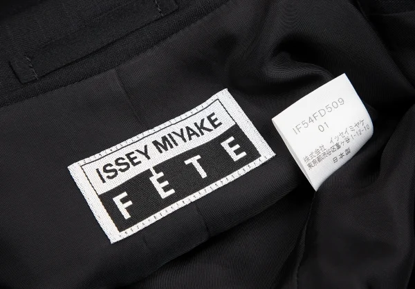 イッセイミヤケ フェットISSEY MIYAKE FETE シャドーストライプウールジャケット 紺1 K-128721_019