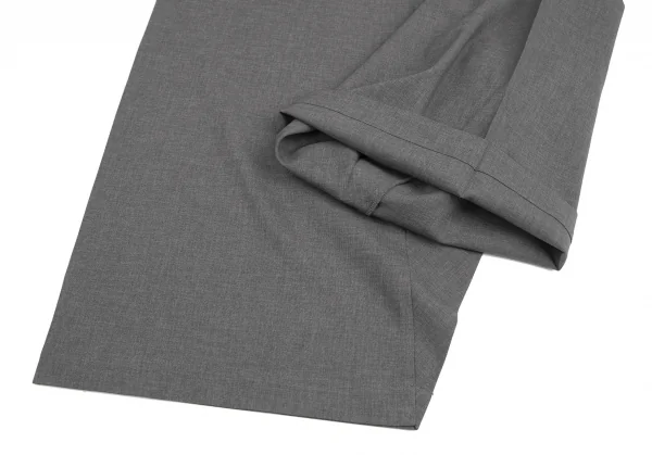 イッセイミヤケ ミーISSEY MIYAKE me ポリベルテッドハーフパンツ グレーS位 K-128872_006