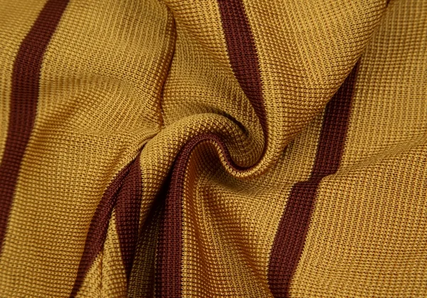 イッセイミヤケISSEY MIYAKEポリストライプニットセットアップ マスタードM K-128975_019