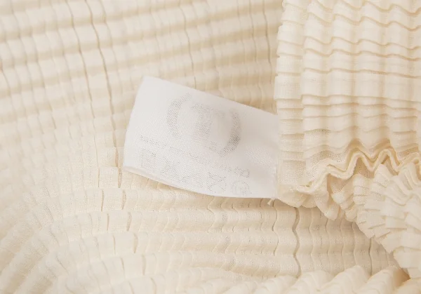 イッセイミヤケISSEY MIYAKE PLEATS (T.) ストレッチプリーツハイネックカットソー クリーム3 K-129129_015