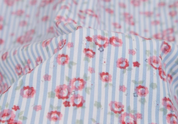 tricot COMME des GARCONS Cotton Floral Design Short Sleeve Shirt K-129993_011