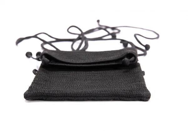 イッセイミヤケハートタマシャISSEY MIYAKE HaaT TaMaSHa フラップショルダーポーチ 黒 K-130653_004