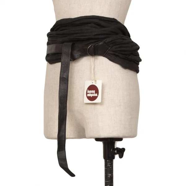 イッセイミヤケISSEY MIYAKEリネンシワプリーツ切替ベルト 黒M K-130923_001