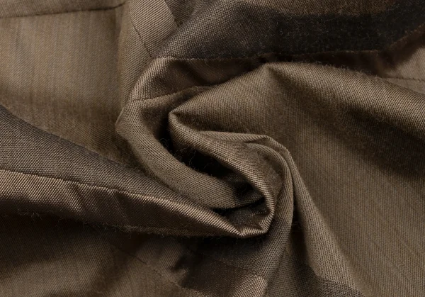 イッセイミヤケISSEY MIYAKE ウールポリクロス織りデザインテーパードパンツ 茶2 K-131603_010