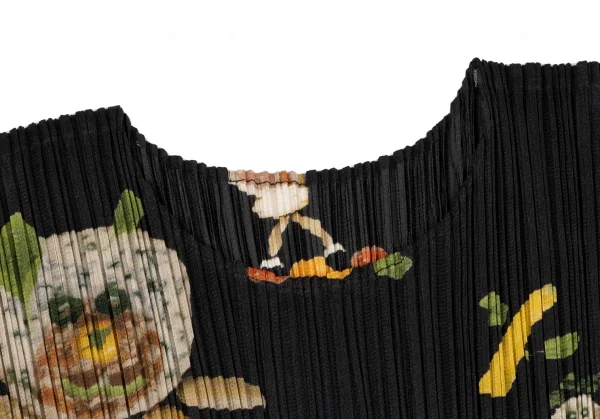 プリーツプリーズPLEATS PLEASE ベジタブルドールプリントカットソー 黒マルチ3 K-131622_004
