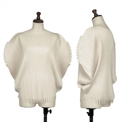 PLEATS PLEASE Circle Silhouette Top