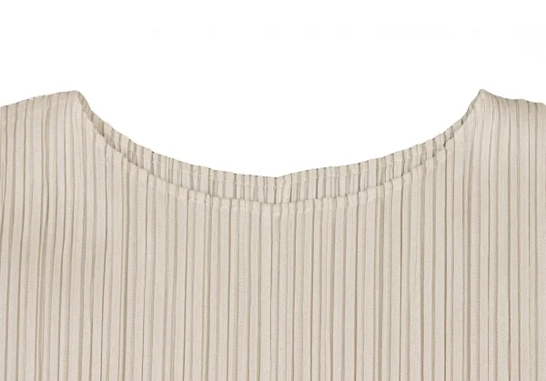 PLEATS PLEASE Circle Silhouette Top K-131934_004