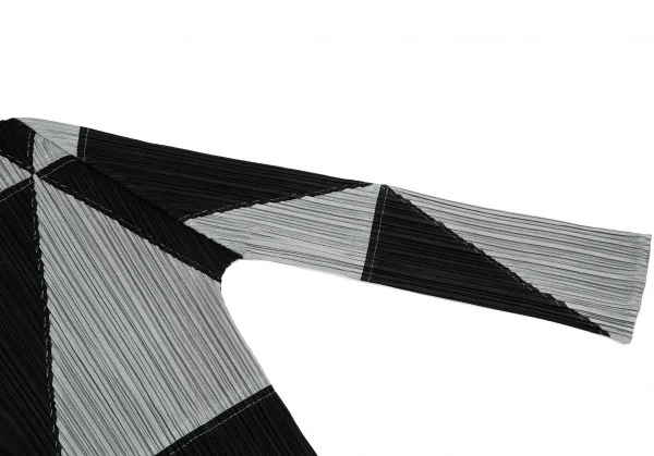 PLEATS PLEASE Geometric Switching T Shirt & Skirt K-132227_005