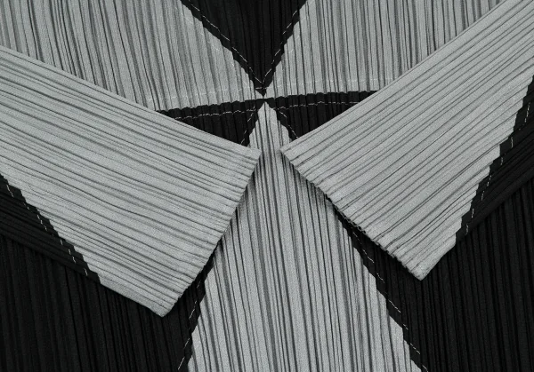 PLEATS PLEASE Geometric Switching T Shirt & Skirt K-132227_006