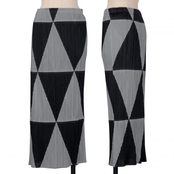 PLEATS PLEASE Geometric Switching T Shirt & Skirt K-132227_011