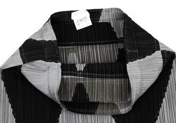 PLEATS PLEASE Geometric Switching T Shirt & Skirt K-132227_015