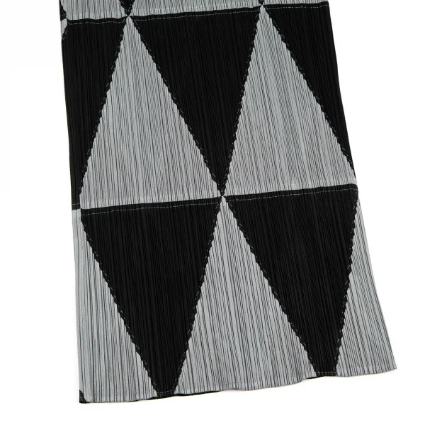PLEATS PLEASE Geometric Switching T Shirt & Skirt K-132227_016