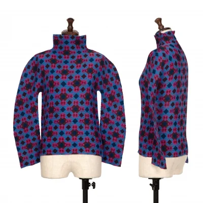ISSEY MIYAKE me Argyle Printed Stretch Pleats T Shirt