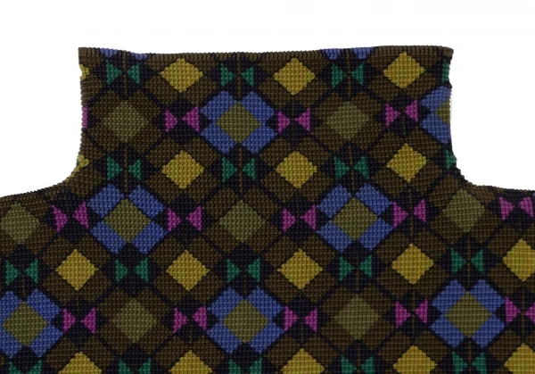 ISSEY MIYAKE me Argyle Printed Stretch Pleats T Shirt K-133130_003