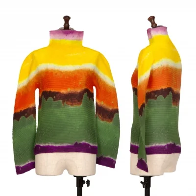 ISSEY MIYAKE me Multi Color Printed Stretch Pleats T Shirt