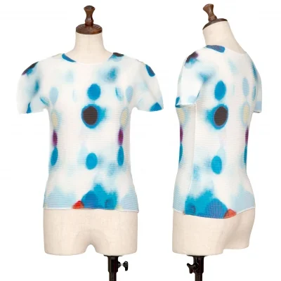 ISSEY MIYAKE me Blur Dot Printed Box pleats T Shirt