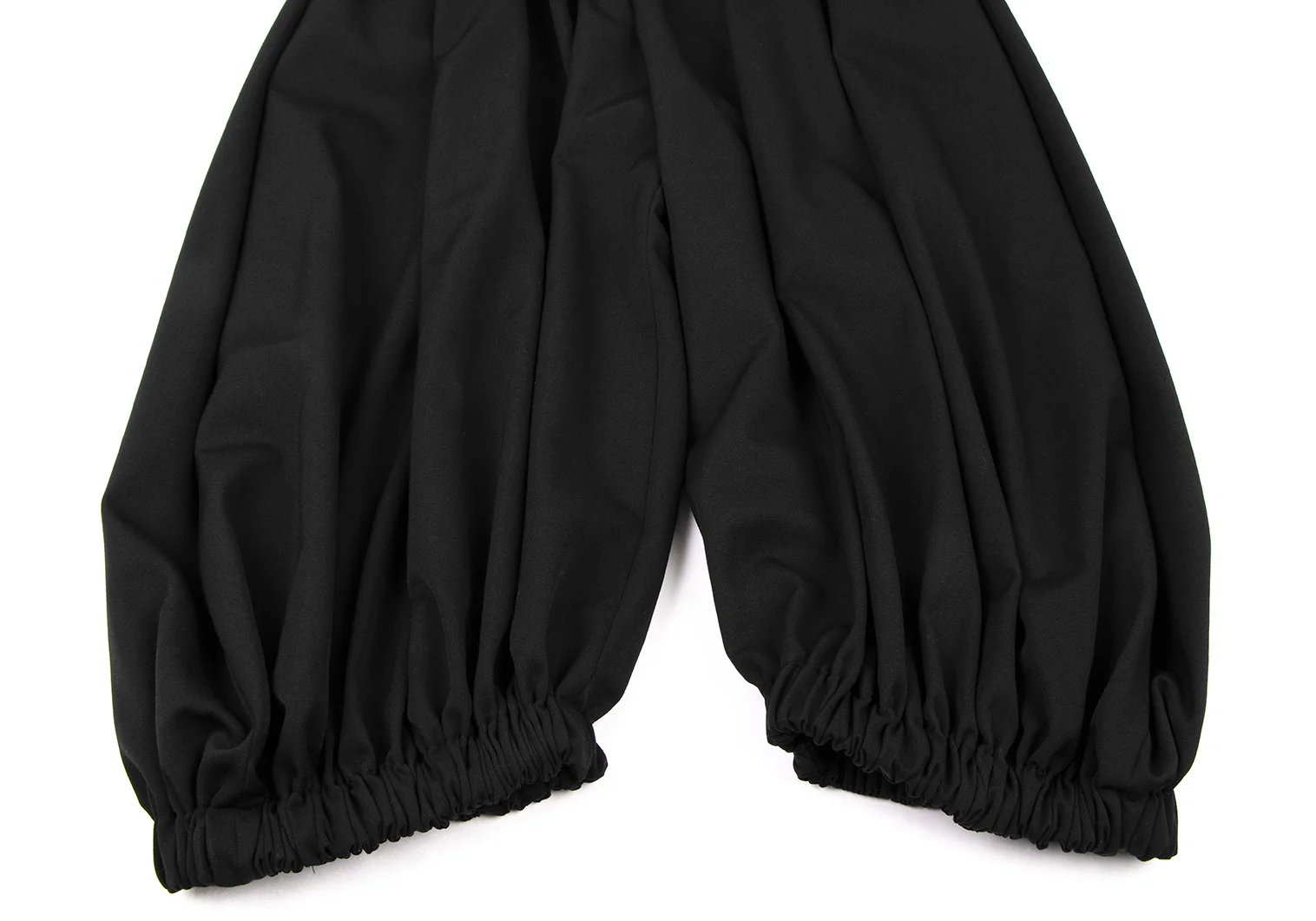 COMME des GARCONS／コムデギャルソン】から、ウールギャバ