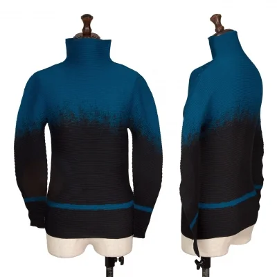 ISSEY MIYAKE me Pleated Gradation Turtle Neck T Shirt